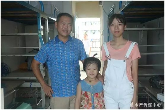 C:\Users\Administrator\Desktop\新闻稿\小鲜肉们,快上车——继鲜肉进碗记后续篇\小妹妹:哇~姐姐的寝室好漂亮!.jpg C:\Users\Administrator\Desktop\新闻稿\小鲜肉们,快上车——继鲜肉进碗记后续篇\小妹妹:哇~姐姐的寝室好漂亮!.jpg