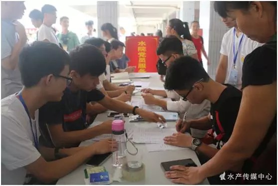 C:\Users\Administrator\Desktop\新闻稿\小鲜肉们,快上车——继鲜肉进碗记后续篇\水院党员服务站.jpg C:\Users\Administrator\Desktop\新闻稿\小鲜肉们,快上车——继鲜肉进碗记后续篇\水院党员服务站.jpg